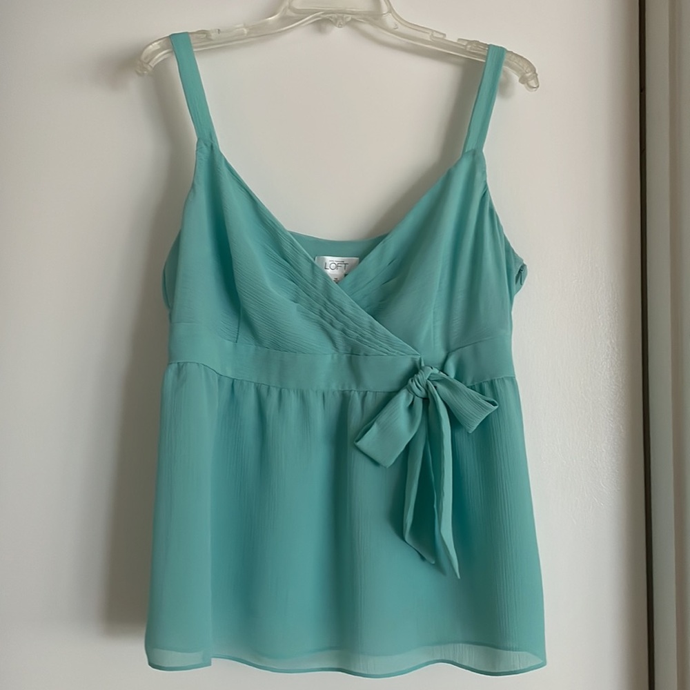 Ann Taylor Loft Summer Top.